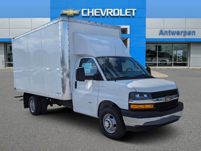New 2023 Chevrolet Express 3500 w/ Power Convenience Package