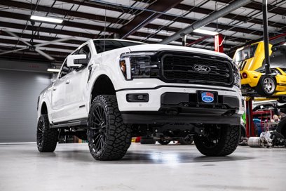 New 2025 Ford F150 Lariat w/ Equipment Group 501A Mid