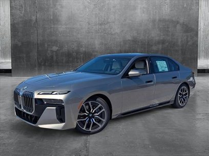 New 2025 BMW 740i xDrive w/ Premium Package