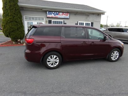 Used 2017 Kia Sedona LX
