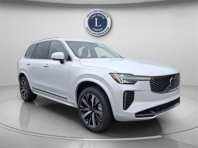 New 2025 Volvo XC90 B6 Core w/ Climate Package