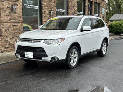 Used 2015 Mitsubishi Outlander SE