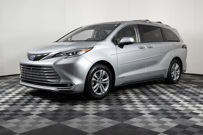 Used 2021 Toyota Sienna Platinum