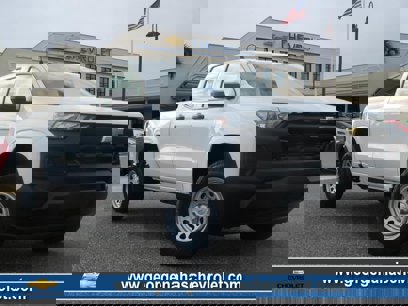 New 2025 Chevrolet Colorado W/T
