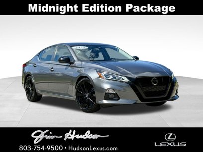 Used 2022 Nissan Altima 2.5 SR w/ Midnight Edition Package