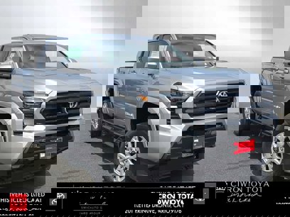 New 2025 Toyota Tacoma SR5
