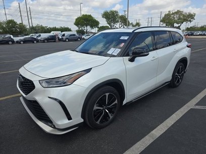 Used 2022 Toyota Highlander XSE