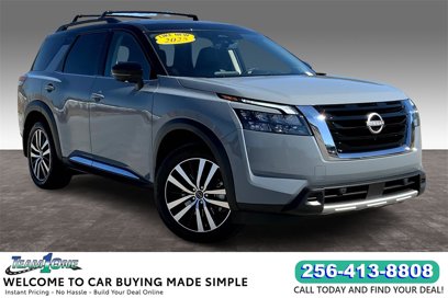 Used 2025 Nissan Pathfinder Platinum w/ Cargo Package