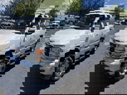 Used 2003 GMC Yukon XL SLT w/ 1SD Preferred Equipment Group