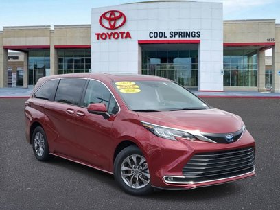 Used 2022 Toyota Sienna XLE