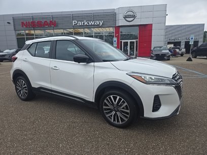 Used 2024 Nissan Kicks SR