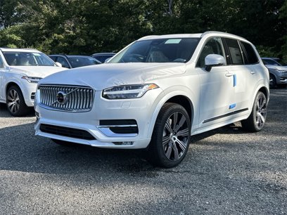 New 2025 Volvo XC90 B6 Plus