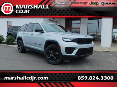Used 2023 Jeep Grand Cherokee Altitude