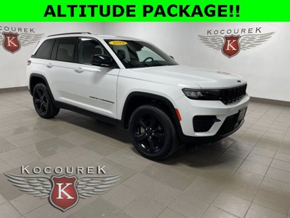 Used 2023 Jeep Grand Cherokee Laredo
