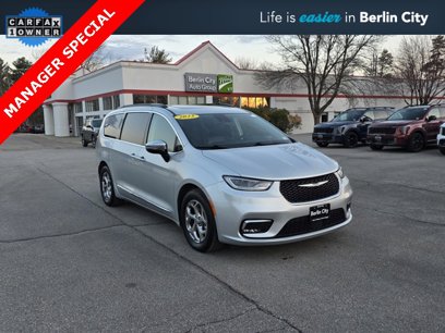 Used 2023 Chrysler Pacifica Limited