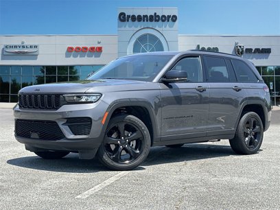 Used 2022 Jeep Grand Cherokee Altitude