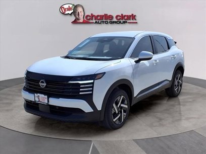 New 2025 Nissan Kicks SV