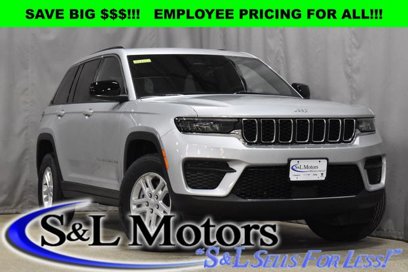 New 2025 Jeep Grand Cherokee Laredo w/ Luxury Tech Group I