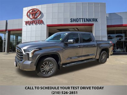 New 2024 Toyota Tundra SR5