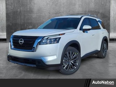 New 2025 Nissan Pathfinder SL w/ SL Premium Package