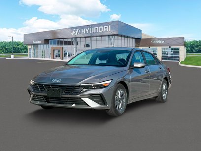 New 2024 Hyundai Elantra SEL