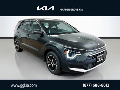 New 2025 Kia Niro LX