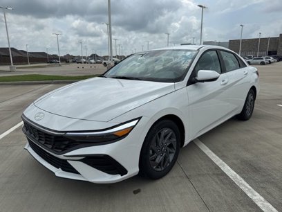 Used 2024 Hyundai Elantra SEL