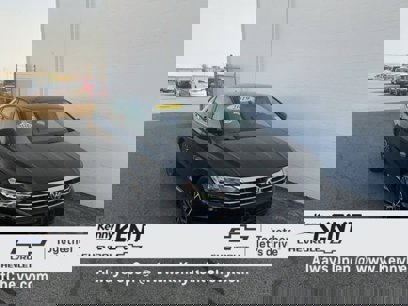 Used 2019 Volkswagen Jetta SE w/ Cold Weather Package