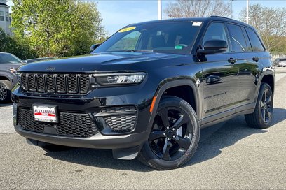 Used 2023 Jeep Grand Cherokee Altitude