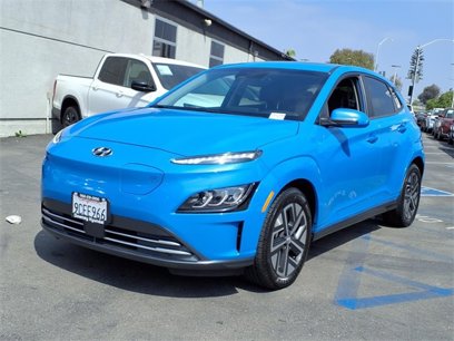 Certified 2022 Hyundai Kona Limited w/ Cargo Package