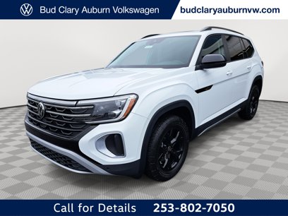 New 2025 Volkswagen Atlas Peak Edition SE