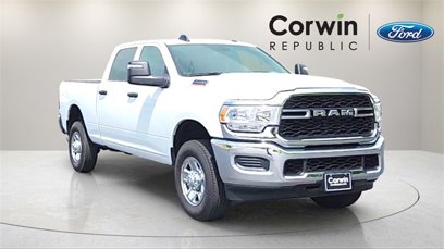 Used 2024 RAM 2500 Tradesman w/ Chrome Appearance Group