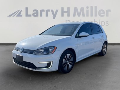 Used 2016 Volkswagen e-Golf SE w/ DC Fast Charging Package