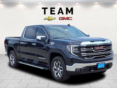 New 2025 GMC Sierra 1500 SLT