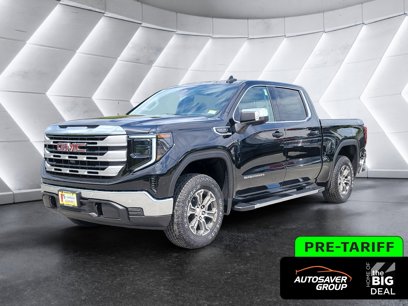 New 2025 GMC Sierra 1500 SLE