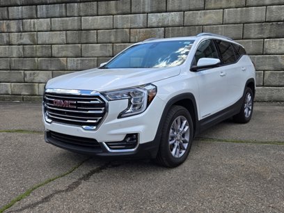 Used 2022 GMC Terrain SLT w/ Infotainment Package II