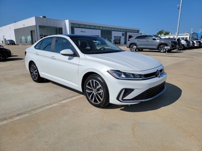 New 2025 Volkswagen Jetta SE