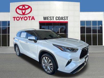 Used 2023 Toyota Highlander Platinum