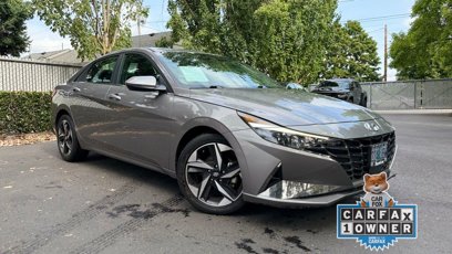 Used 2021 Hyundai Elantra SEL w/ Convenience + Premium Package