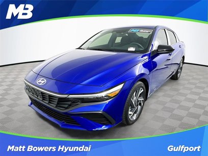 Used 2025 Hyundai Elantra Sport w/ Cargo Package