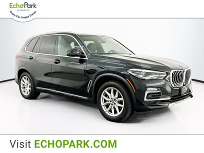 Used 2021 BMW X5 xDrive40i w/ Premium Package 2