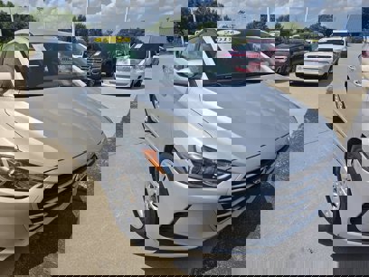 Used 2018 Hyundai Elantra SE w/ Cargo Package
