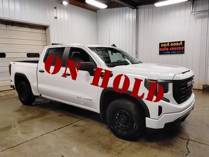 Used 2024 GMC Sierra 1500 Pro w/ Graphite Edition