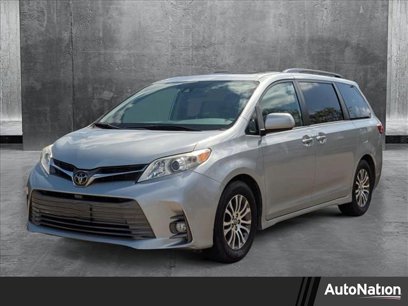 Used 2019 Toyota Sienna XLE