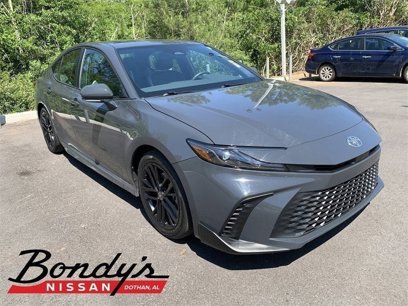 Used 2025 Toyota Camry SE