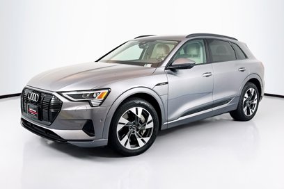 Certified 2022 Audi e-tron Premium w/ Convenience Plus Package