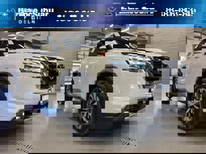 Used 2023 Nissan Pathfinder SL