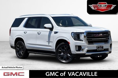 Used 2024 GMC Yukon SLT w/ SLT Premium Package
