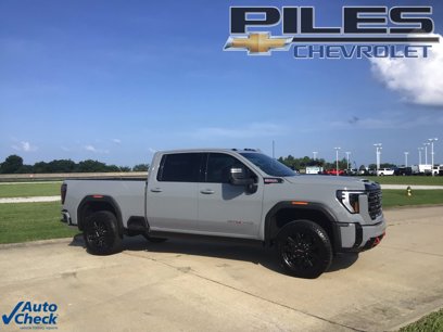 Used 2025 GMC Sierra 2500 AT4 w/ AT4 Premium Plus Package