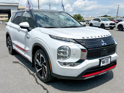 Used 2024 Mitsubishi Outlander 4WD Plug-In Hybrid